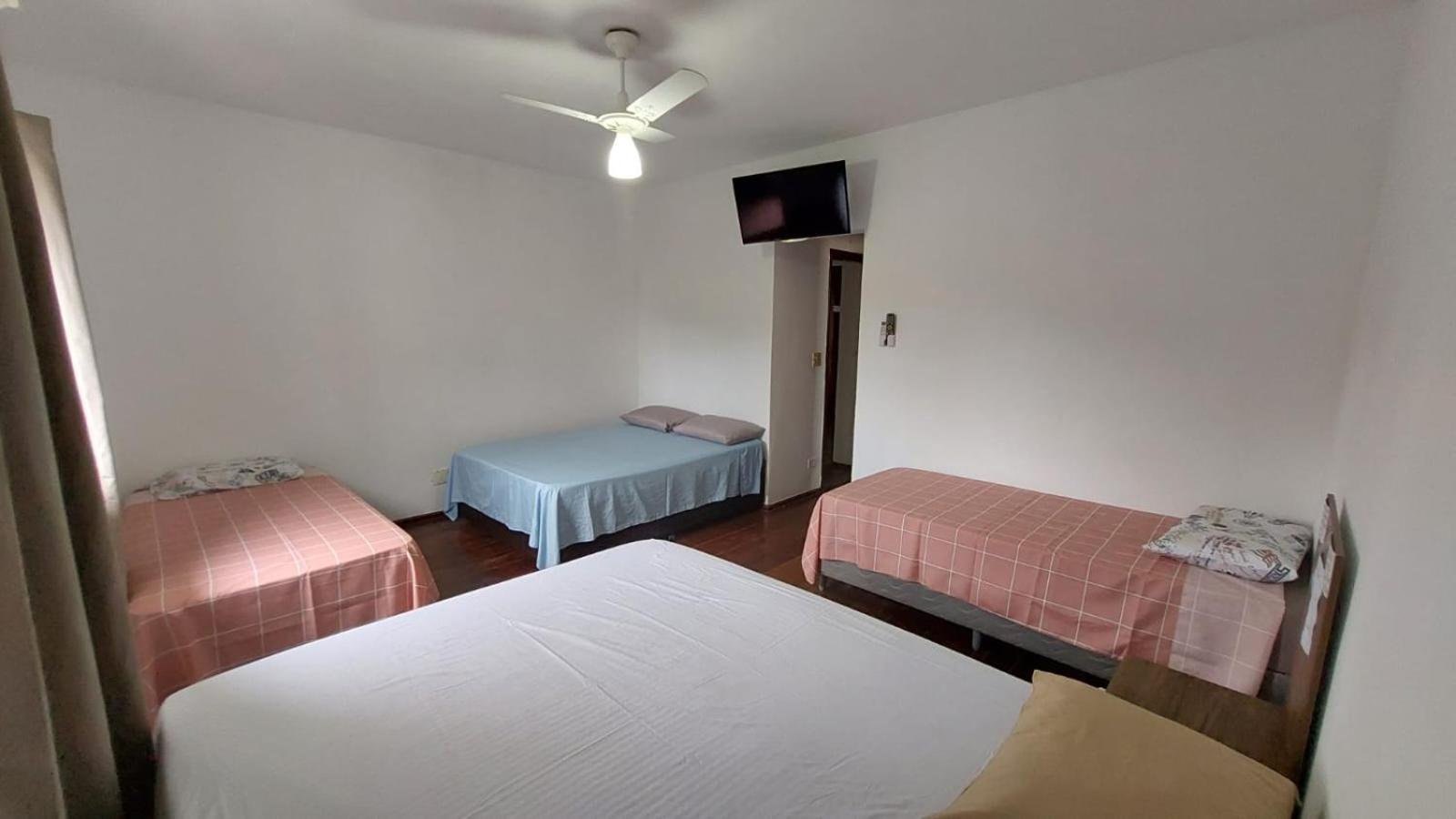 Suites 500M Praia Da Enseada Гуаружа Экстерьер фото